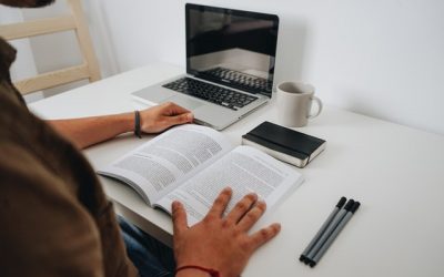 Técnica de lectura rápida para preparar tu examen de Correos